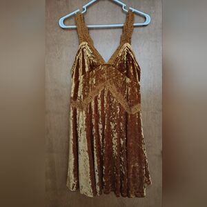 Entro Velvet And Lace Lined Dress